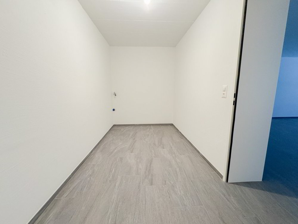 1 rooms Office & Commercial for rent in Seengen - image 1/5