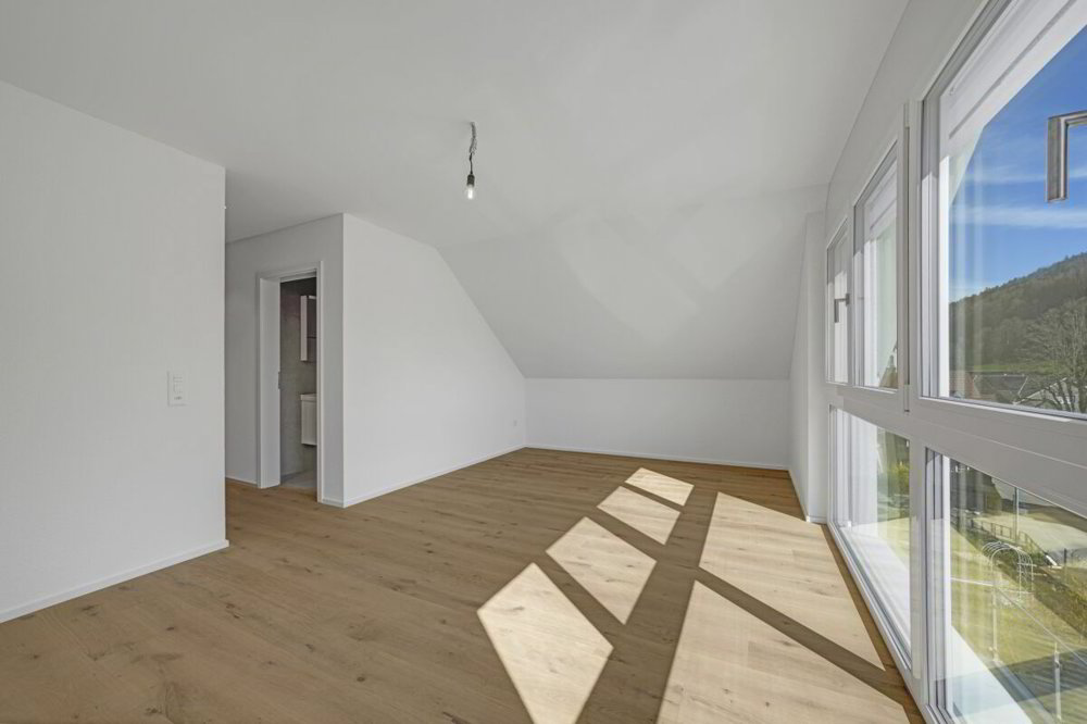 Casa di 5 locali in vendita a Brunnadern - immagine 1/13