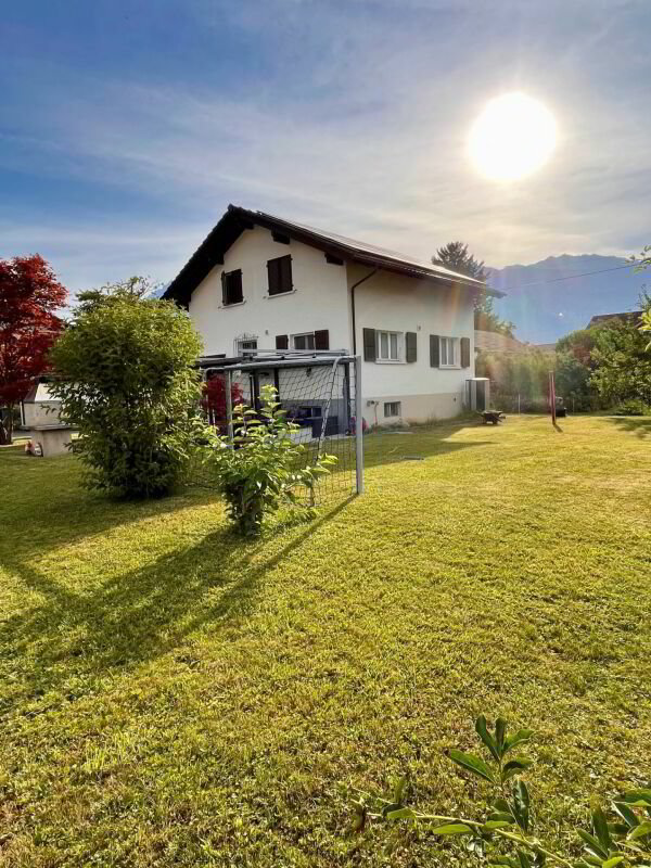 5 Zimmer Haus zum verkaufen in Sevelen - Bild 1/10