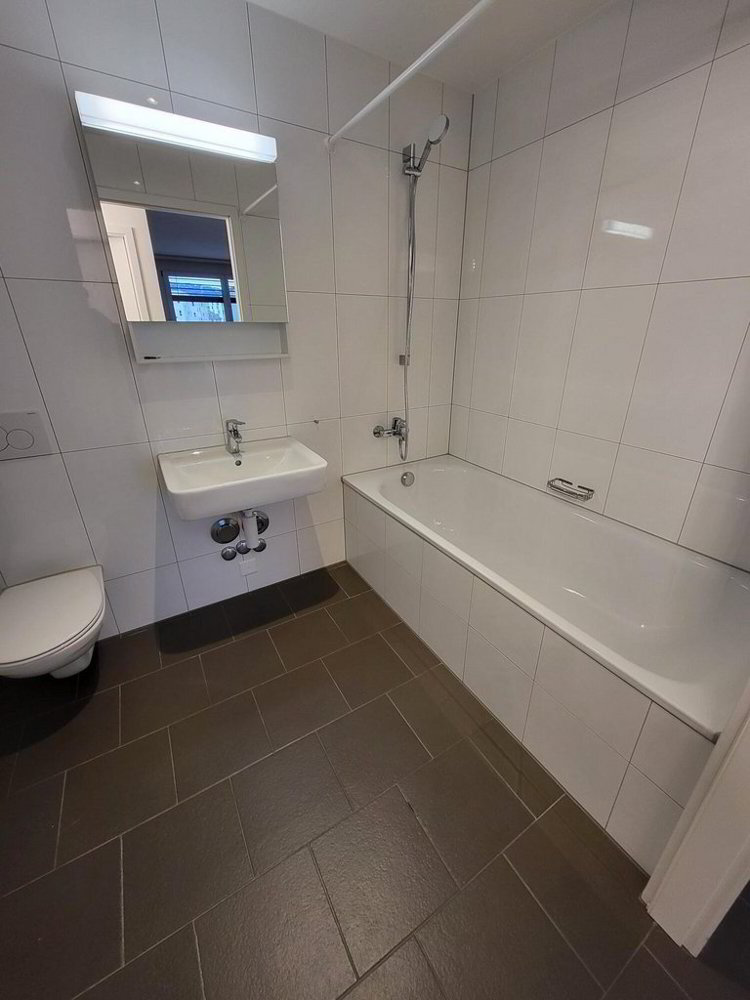 3.5 rooms Apartment for rent in Fribourg - image 1/7