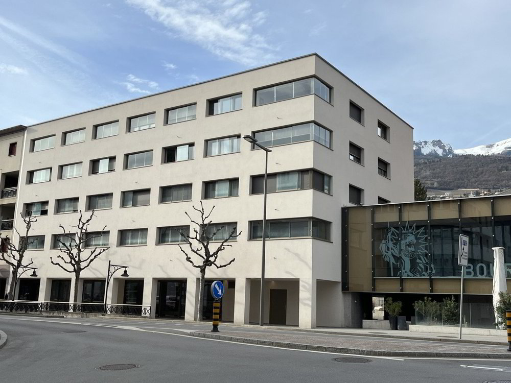 null Zimmer Parkplatz, Garage zu vermieten in Sierre - Bild 1/3