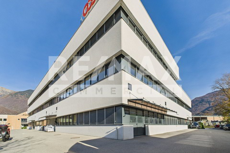Bureau & Commerce null pièces à acheter à Giubiasco - image 1/13