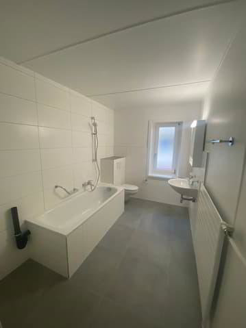 4 rooms Apartment for rent in Fontainemelon - image 1/8