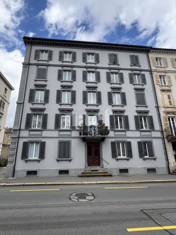 null rooms Car park, garage for rent in La Chaux-de-Fonds - image 1/1