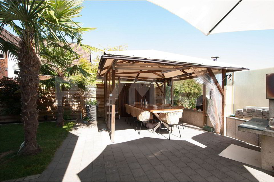 Casa di 5 locali in vendita a Oberglatt ZH - immagine 1/13