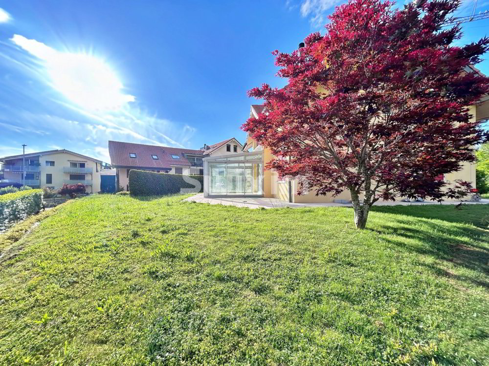 6 rooms House to buy in Châtel-St-Denis - image 1/9