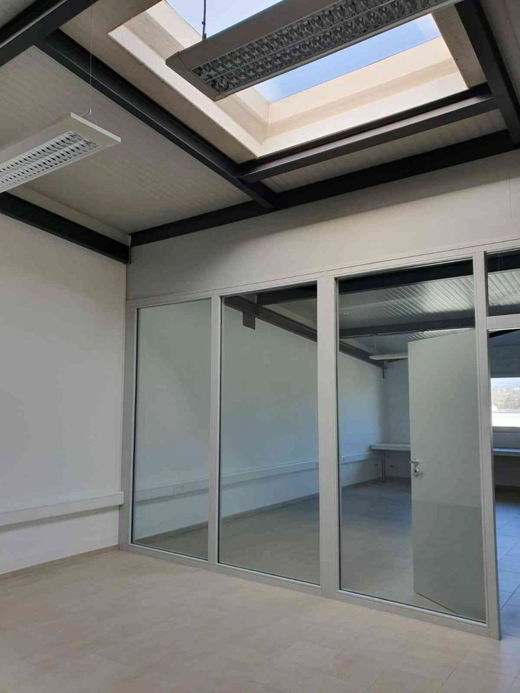 1 rooms Office & Commercial for rent in Bremblens - image 1/5