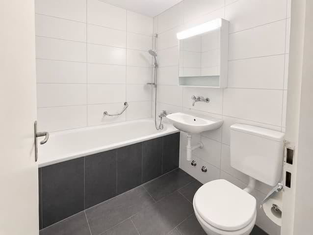 Appartamento di 4.5 locali in affitto a Bienne - immagine 1/8