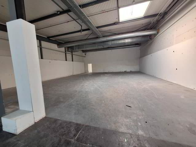1.5 rooms Office & Commercial for rent in Etoy - image 1/6