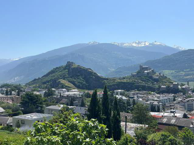 Terrain null pièces à acheter à Sion - image 1/1