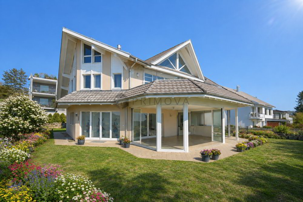 9 rooms House to buy in Wohlen AG - image 1/13