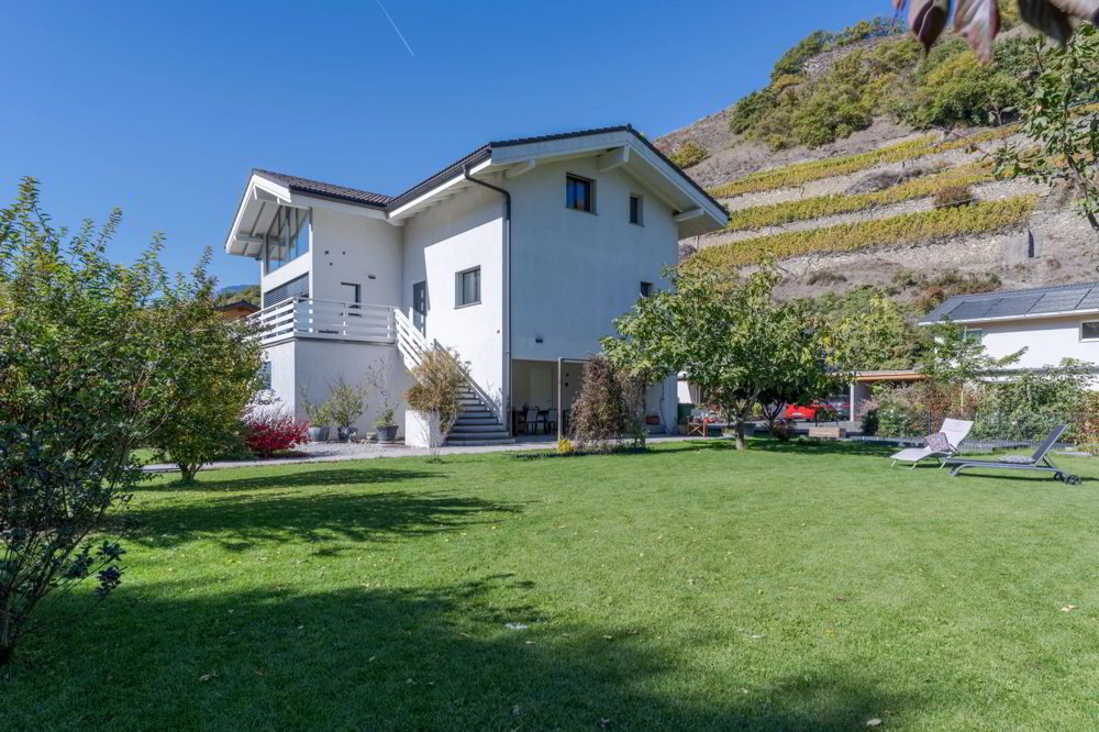 6 rooms House to buy in Sion - image 1/13