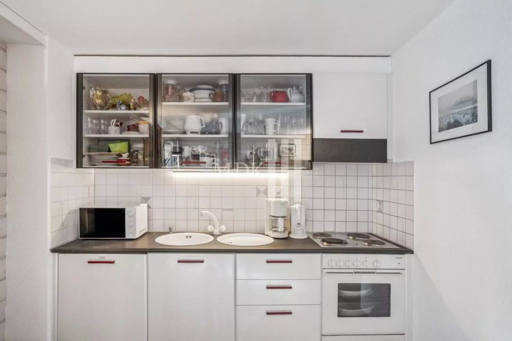 4 rooms Apartment to buy in Champéry - image 1/13