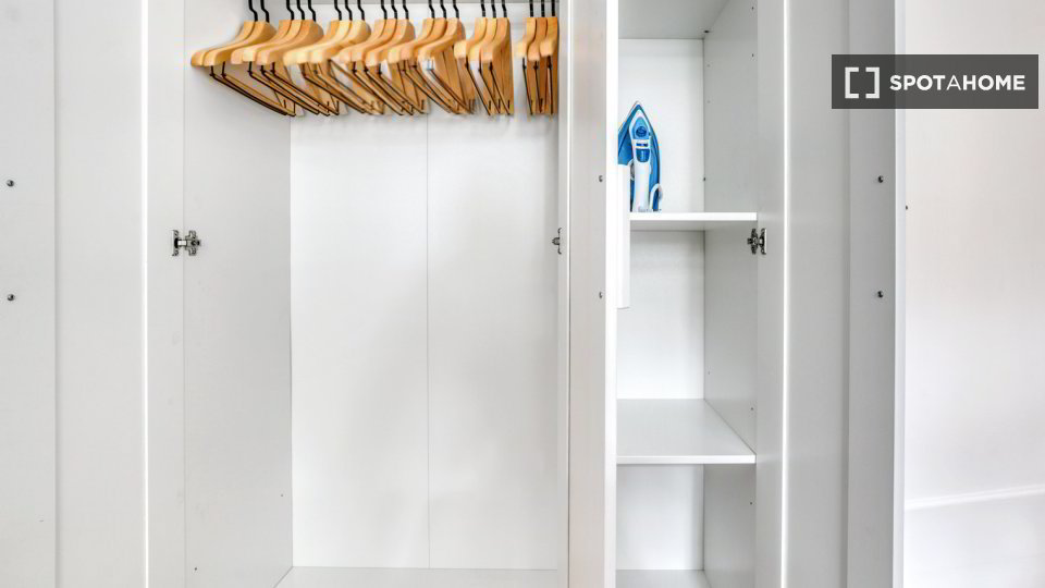 Appartamento di 2 locali in affitto a Zurich - immagine 1/13