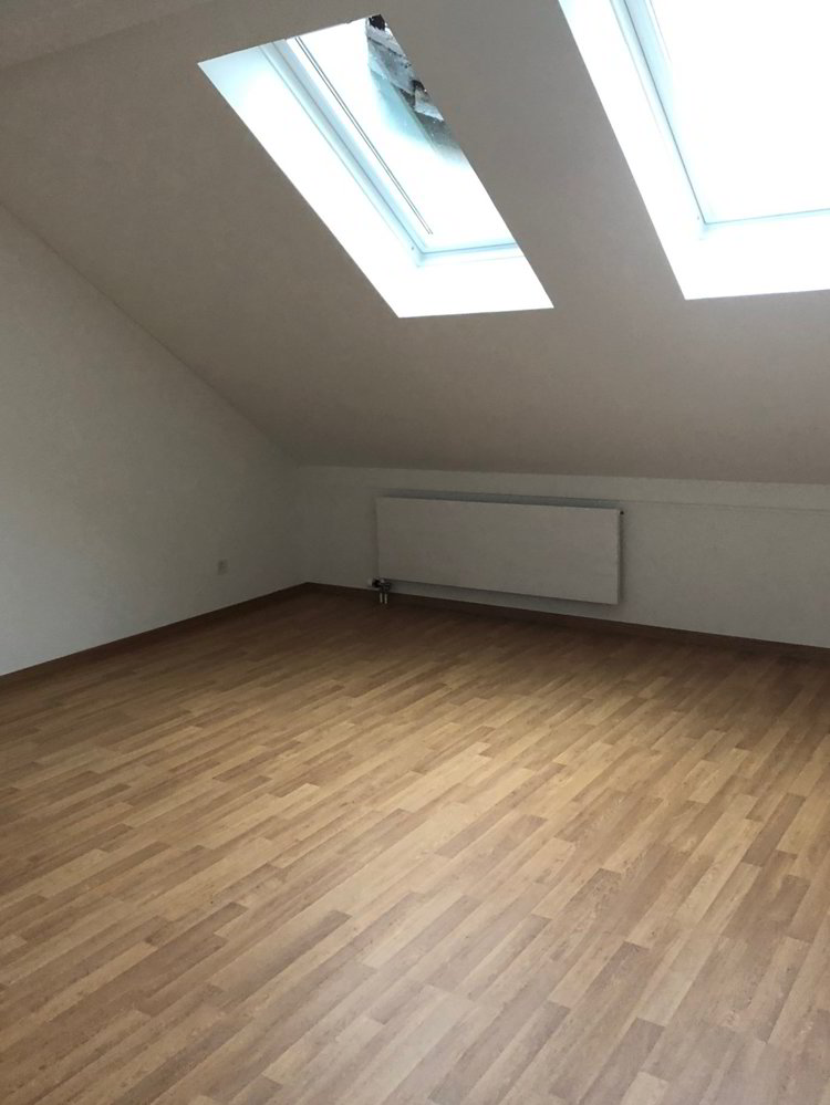 Charmante Dachwohnung sucht Sie - Mehr