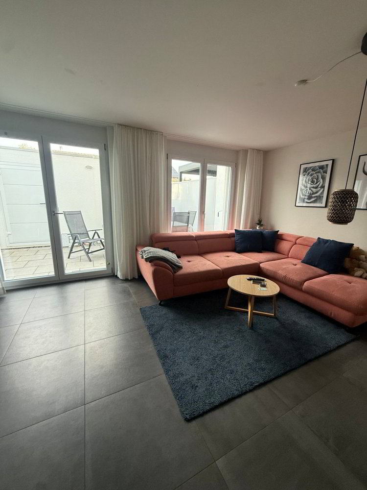 Casa di 6 locali in vendita a Felben-Wellhausen - immagine 1/13