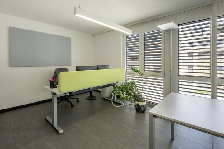 7 Zimmer Büro zu vermieten in Visp - Bild 1/13