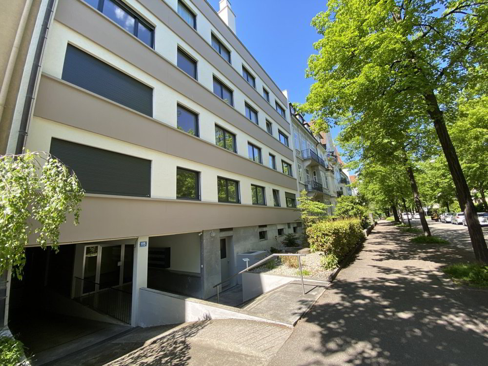 3 rooms Office & Commercial for rent in Basel - image 1/7