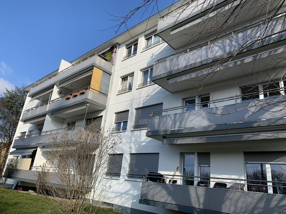 3 rooms Apartment for rent in Bussigny - image 1/1
