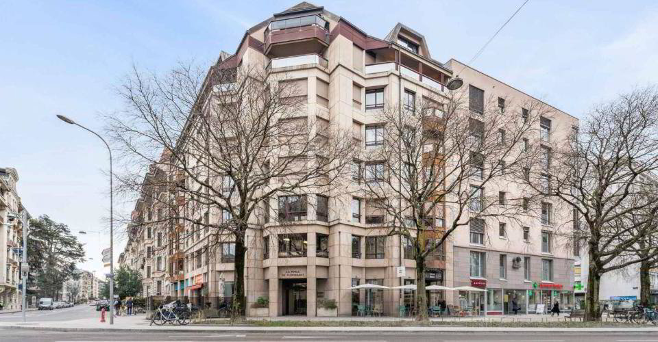 null rooms Office & Commercial for rent in Genf - image 1/12