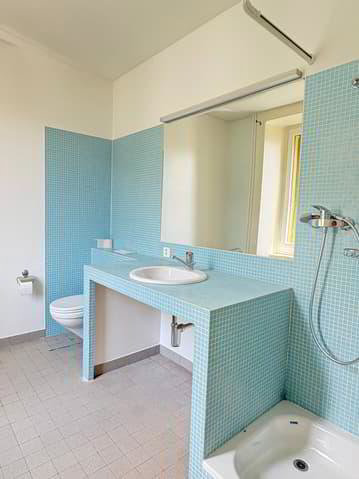 Appartamento di 2 locali in affitto a Fleurier - immagine 1/7