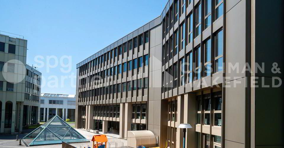 null rooms Office & Commercial for rent in Lausanne - image 1/9