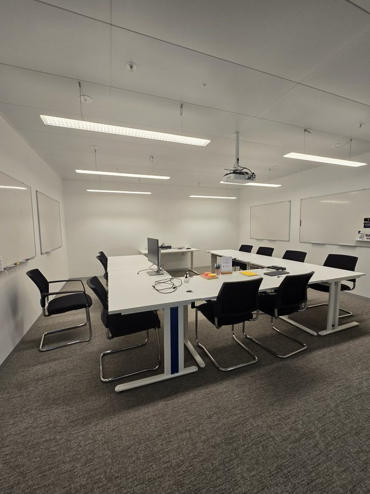 null rooms Office & Commercial for rent in Lausanne - image 1/5