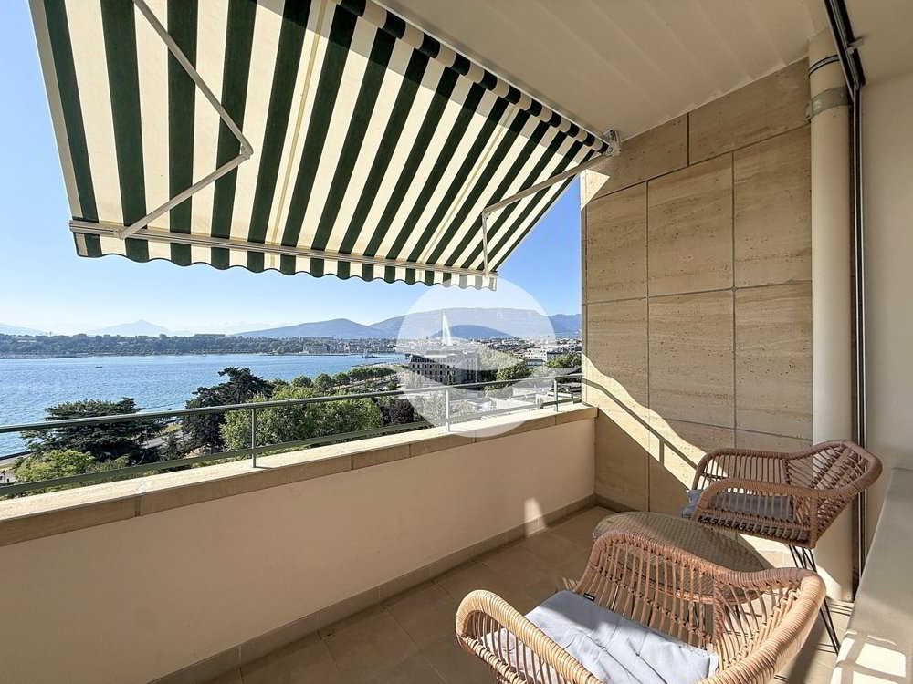 7 rooms Apartment for rent in Genève - image 1/11