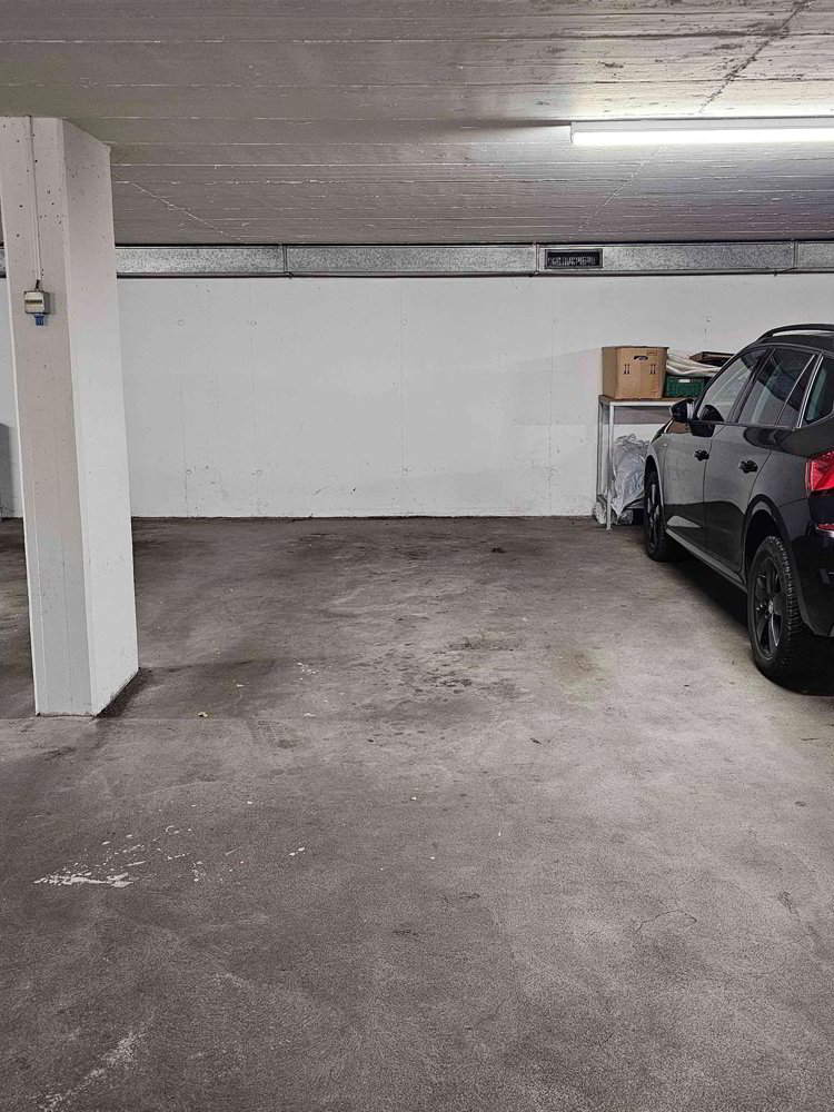 null rooms Car park, garage for rent in Oberentfelden - image 1/1