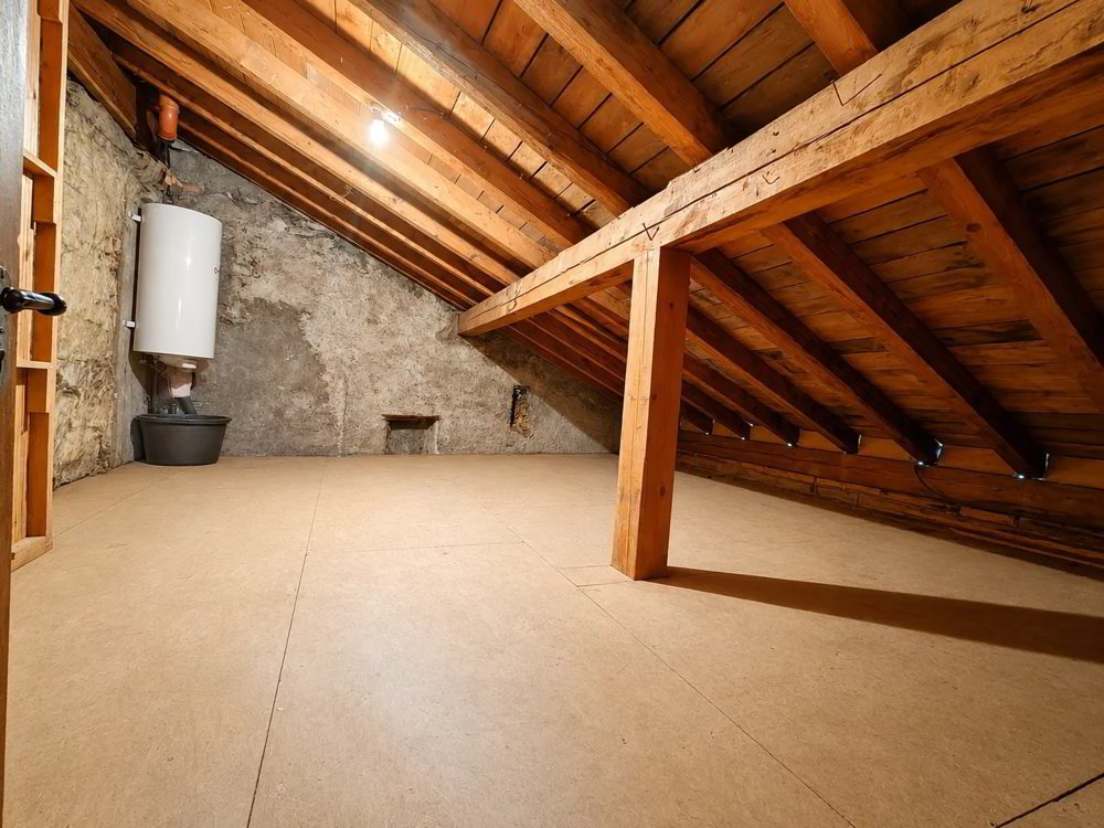 4 rooms Apartment to buy in Orsières - image 1/8