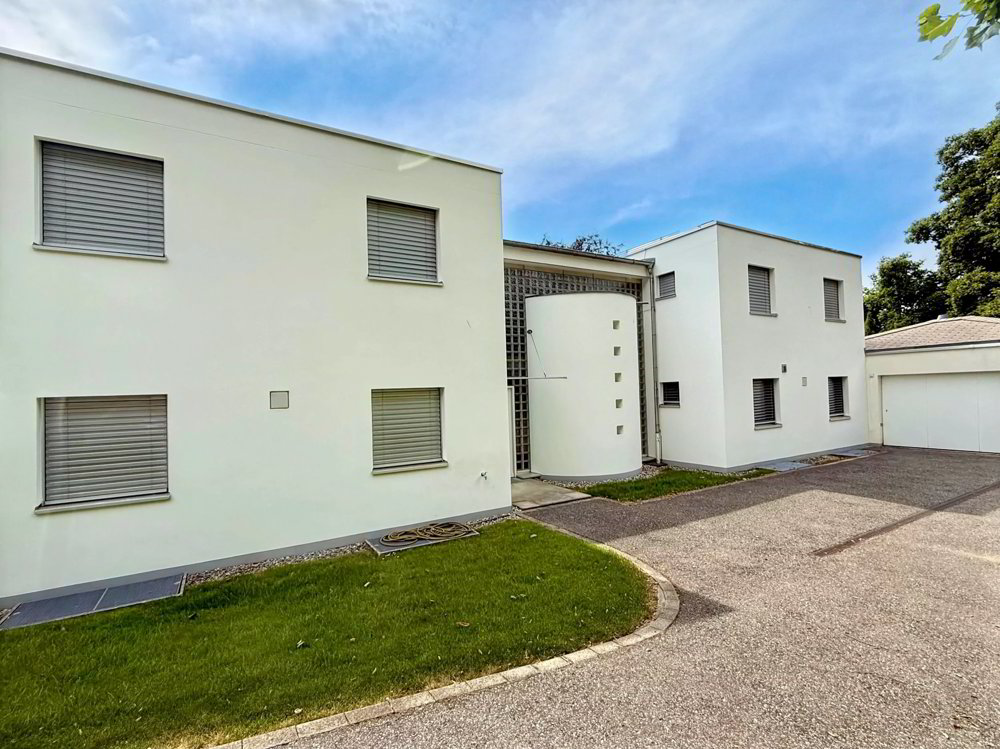 11 rooms House for rent in Epalinges - image 1/13