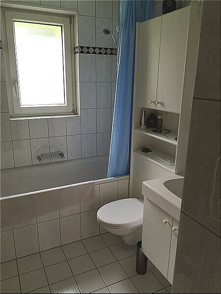 2 rooms Apartment for rent in Oberengstringen - image 1/5
