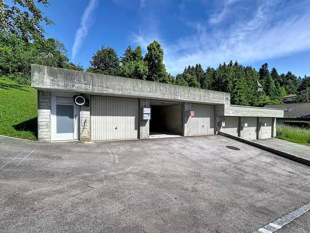 5.5 rooms House to buy in La Chaux-de-Fonds - image 1/12