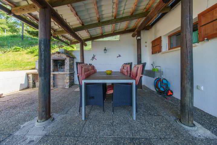 5.5 rooms House to buy in Les Agettes - image 1/13