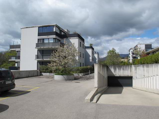 null rooms Car park, garage for rent in Nyon - image 1/3