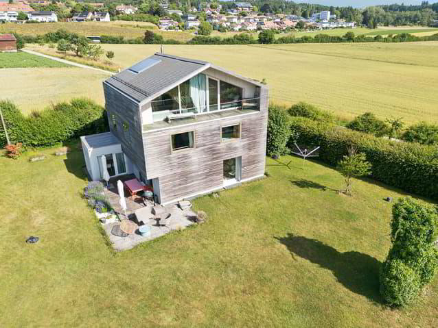5.5 rooms House to buy in Apples - image 1/13