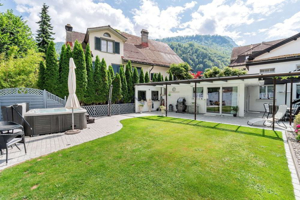 9 Zimmer Haus zum verkaufen in Netstal - Bild 1/13