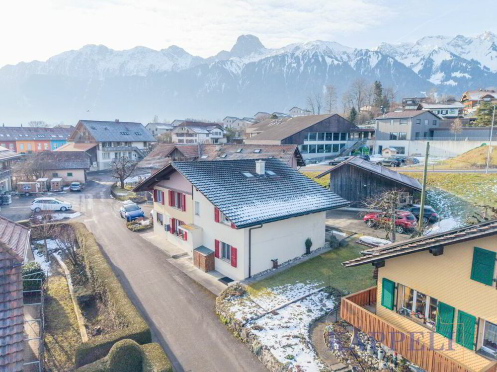 Къща, парцел 374 m²