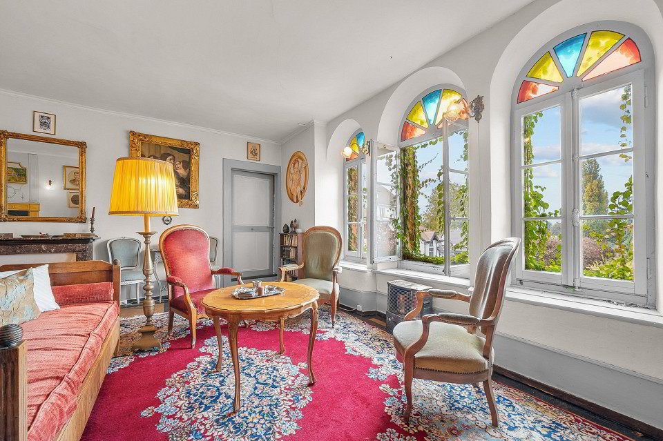 13 rooms House to buy in Estavayer-le-Lac - image 1/13