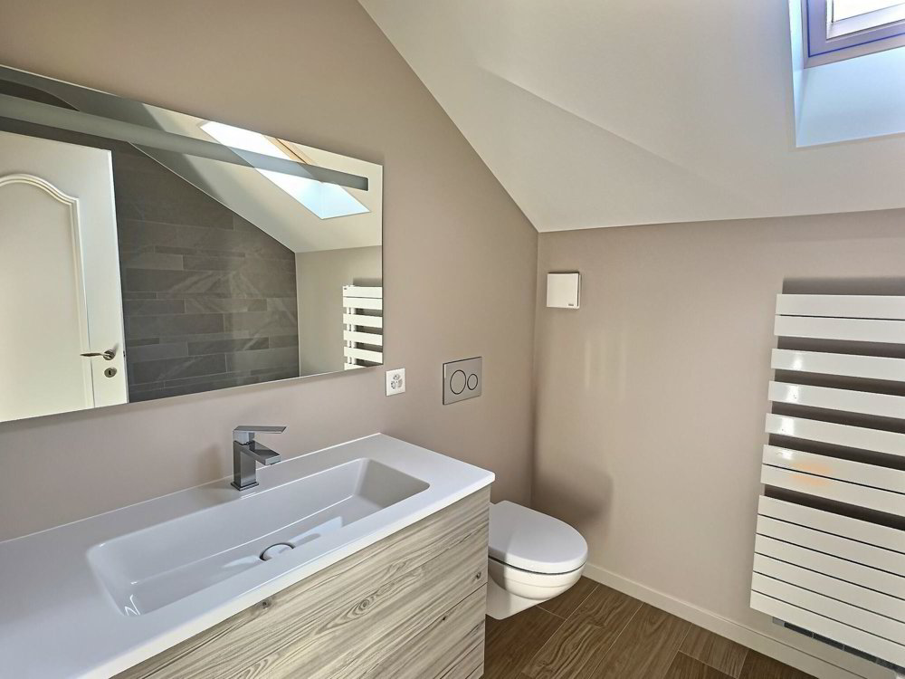 Maison 8 pièces à louer à Thônex - image 1/12
