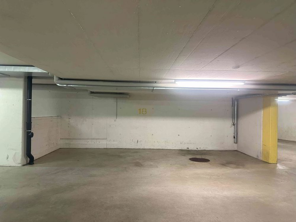 null Zimmer Parkplatz, Garage zu vermieten in Seuzach - Bild 1/3