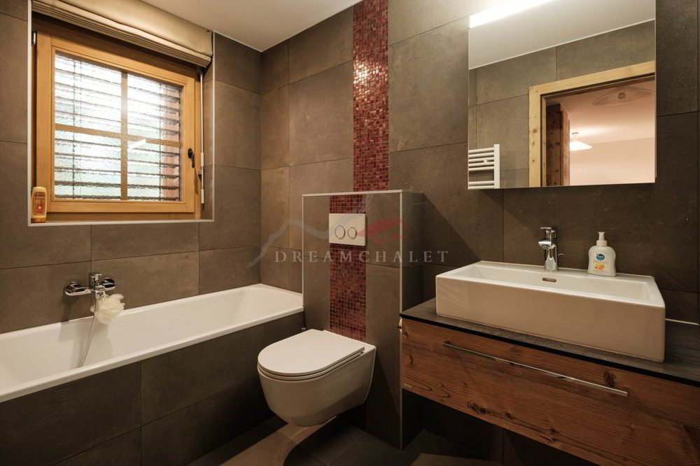 3.5 rooms Apartment to buy in Haute-Nendaz - image 1/7