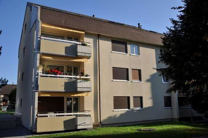 null rooms Car park, garage for rent in Bulle - image 1/1