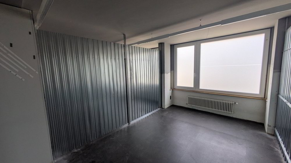 Entrepôt en location à Zürich - 15 m² - Mehr
