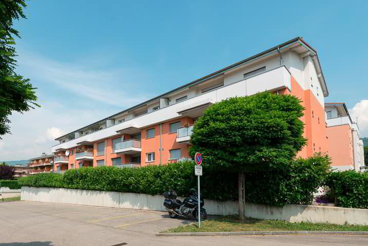 null Zimmer Parkplatz, Garage zu vermieten in Mont-sur-Rolle - Bild 1/2