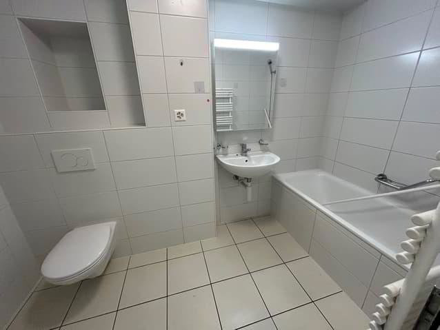3.5 rooms Apartment for rent in Vallorbe - image 1/8