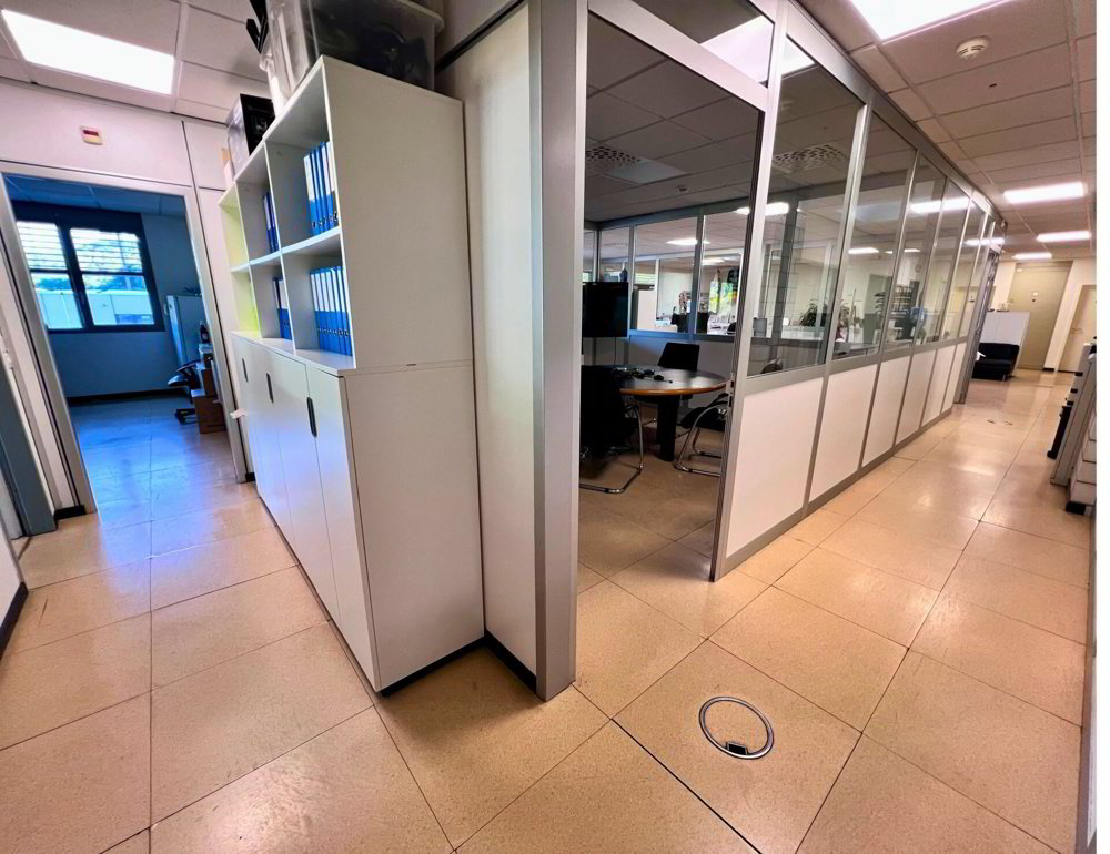 7 rooms Office & Commercial for rent in Rivera - image 1/4
