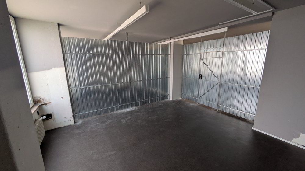 Bureau & Commerce null pièces à louer à Zurich - image 1/8
