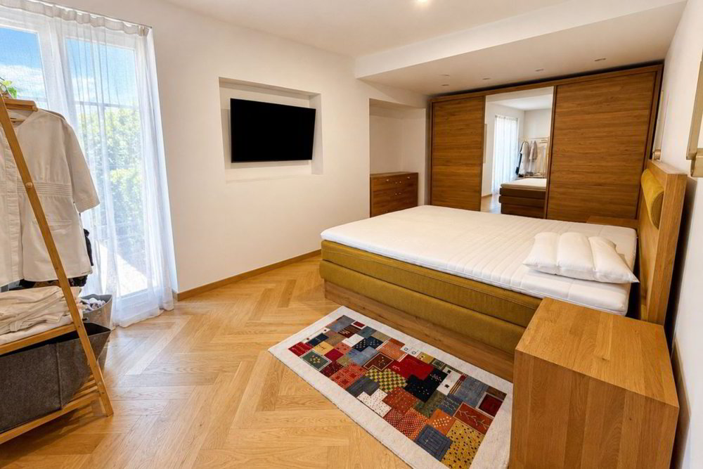 5 rooms Apartment to buy in Evilard - image 1/13