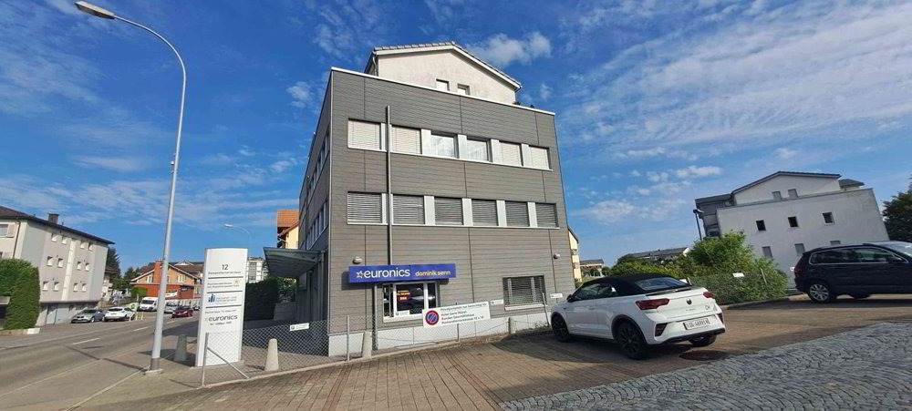 5 rooms Office & Commercial for rent in Wittenbach - image 1/13